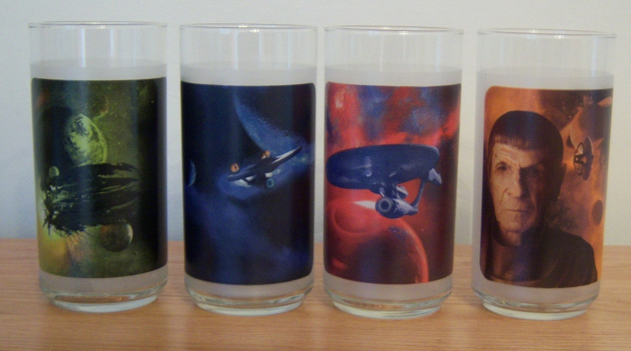 BOXED! 2009 NEW Set of 4 STAR TREK COLLECTIBLE GLASSES 