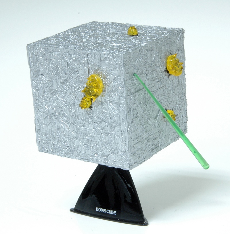 1/64 Scale Johnny Lightning Star Trek Release 6 Borg Cube with Explosions